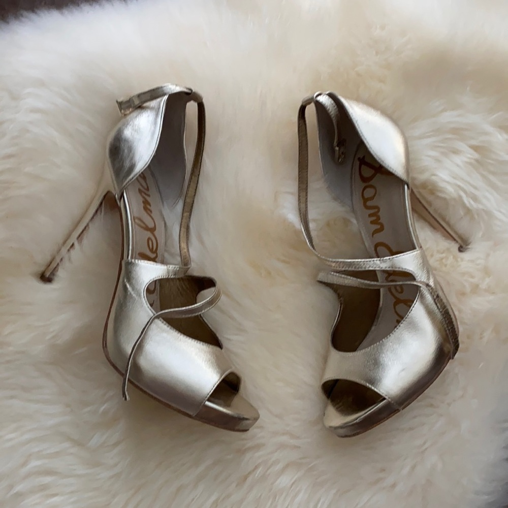 Sam Edelman gold sandals, size 9